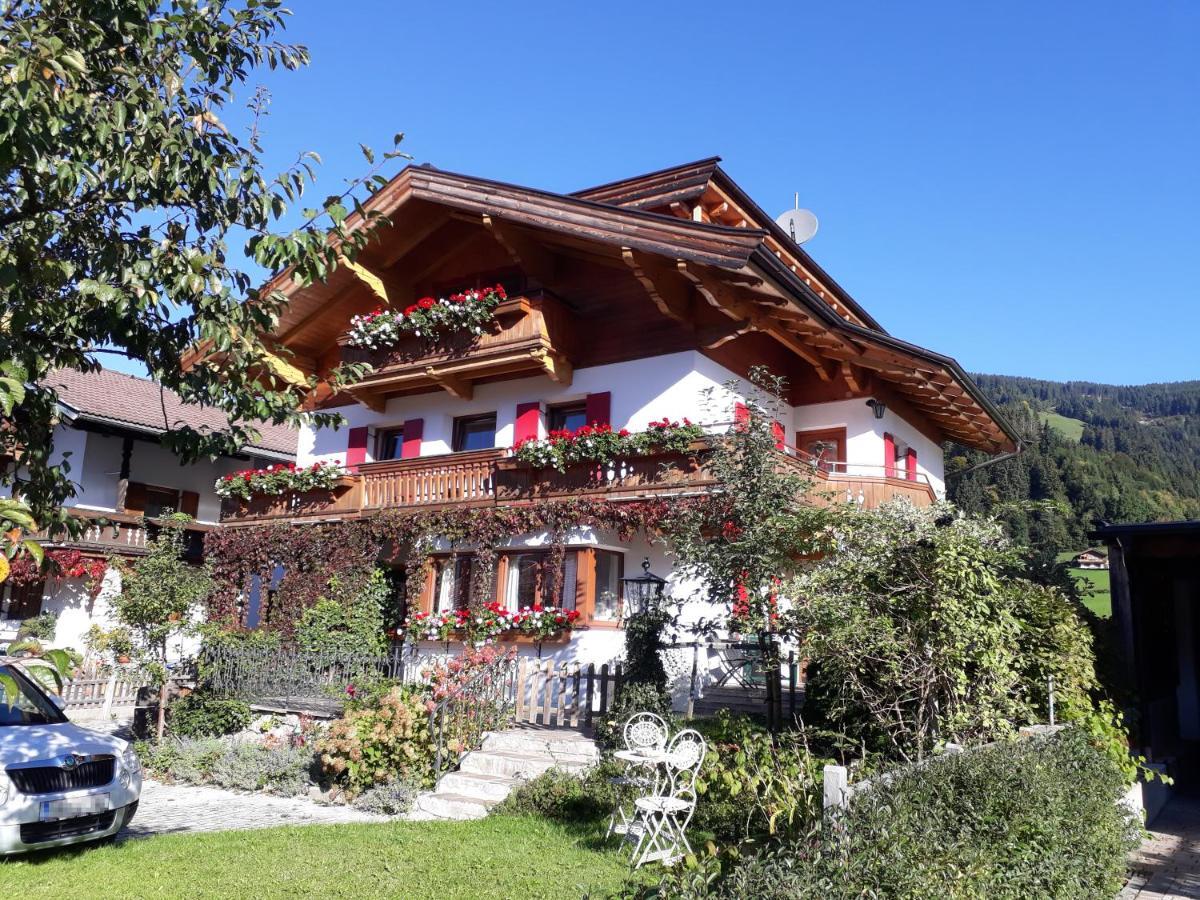 Haus Erika Διαμέρισμα Brixen im Thale Εξωτερικό φωτογραφία